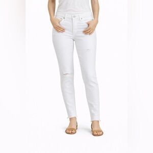 NWOT‎ - Old Navy White Jeans